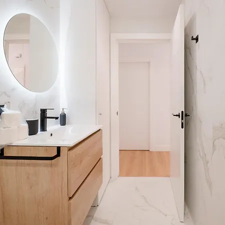 City Center + Parking Free Apartment San Sebastian